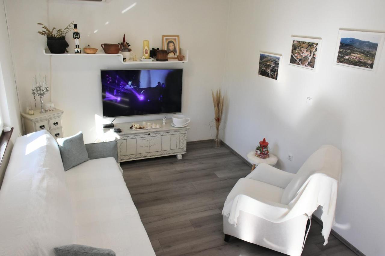 Villa Marie With Pool, Two Bedrooms For 4+2Kids Cavoglave Exteriér fotografie