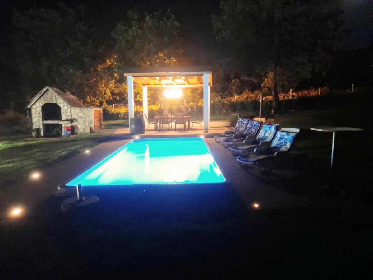 Villa Marie With Pool, Two Bedrooms For 4+2Kids Cavoglave Exteriér fotografie